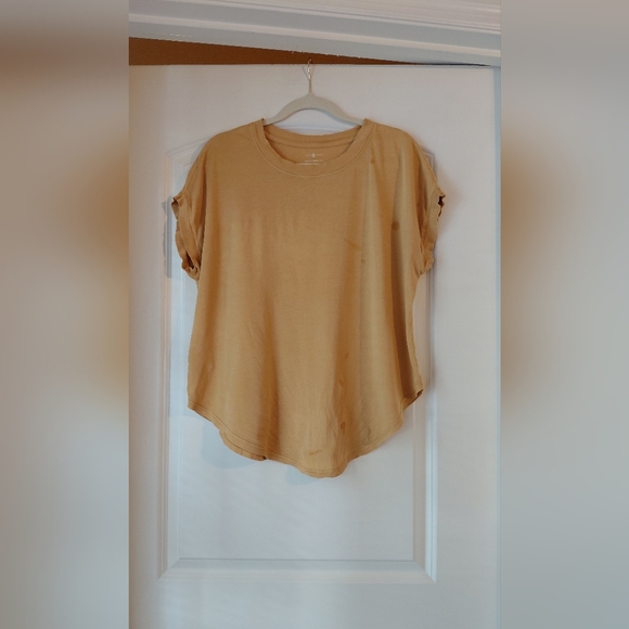 Lou & Grey Muted Mustard Yellow Supima Cotton Tee Curved Hem - Picture 6 of 6